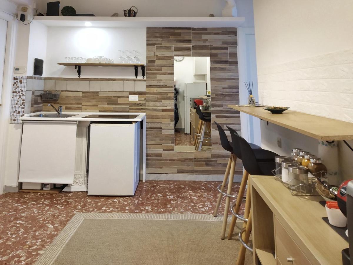 "Vacanze Romane" Stazione Tiburtina, Appartamento Tre Camere Da Letto 5 Posti Letto מראה חיצוני תמונה